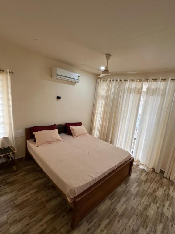 Postel nebo postele na pokoji v ubytování SANTA MARIA HOSTEL MUNROE ISLAND