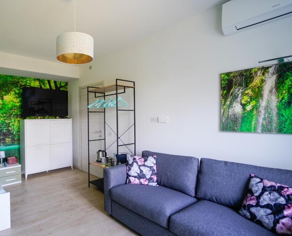 New Living Milano - Drievoudige Kamer Met Terras