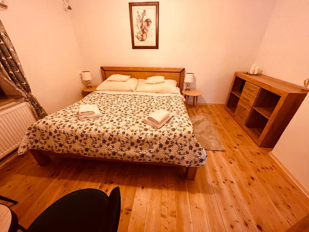Postel nebo postele na pokoji v ubytování Chalupa U Franze