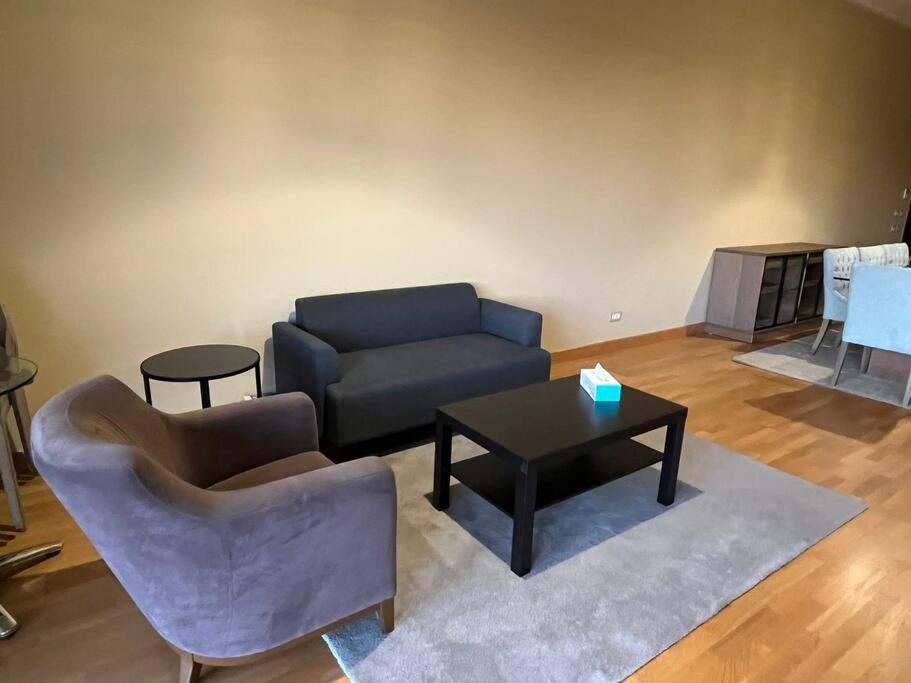 Posezení v ubytování Luxurious 2 bedroom apartment