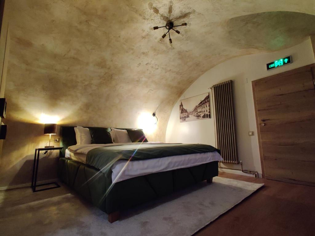 Trend Residence - Deluxe King Room