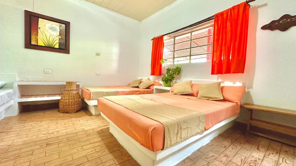 Postel nebo postele na pokoji v ubytování Finca Hotel Villaruth