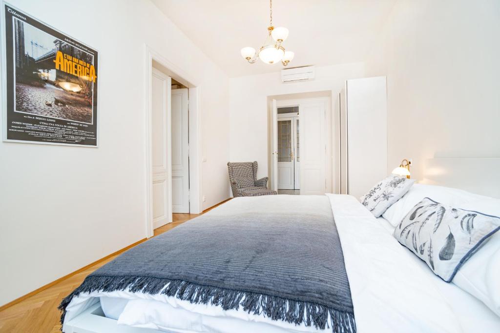 Quiet apartment in the Old Town - 15