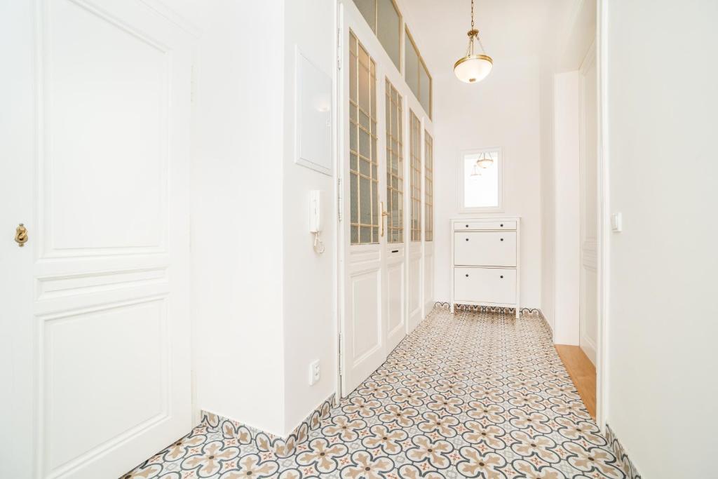 Quiet apartment in the Old Town - 19