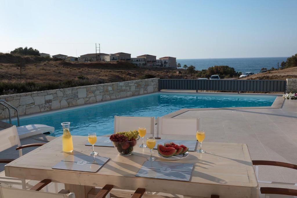 Basen w obiekcie Lygaries Villas lub w pobliżu