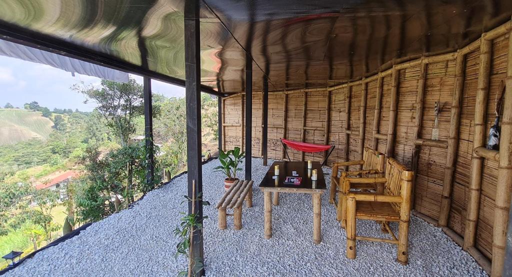 Balkón nebo terasa v ubytování Cabaña Starka & Jacuzzi