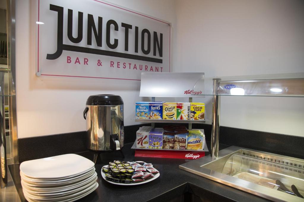 Ramada Cambridge - Resim 35