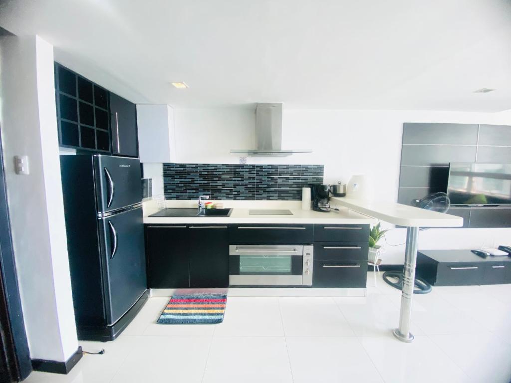 Cebu City Huge Lofts by P&J - One-Bedroom Apartment