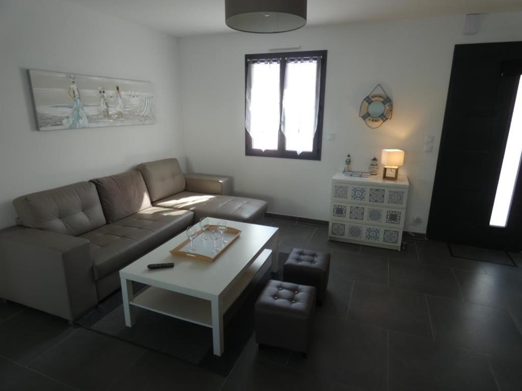 Posedenie v ubytovaní Maison 85m² à Notre-Dame-de-Monts, 7 pers, proche plage, 3 chambres, terrasse, activités nautiques - FR-1-540-150