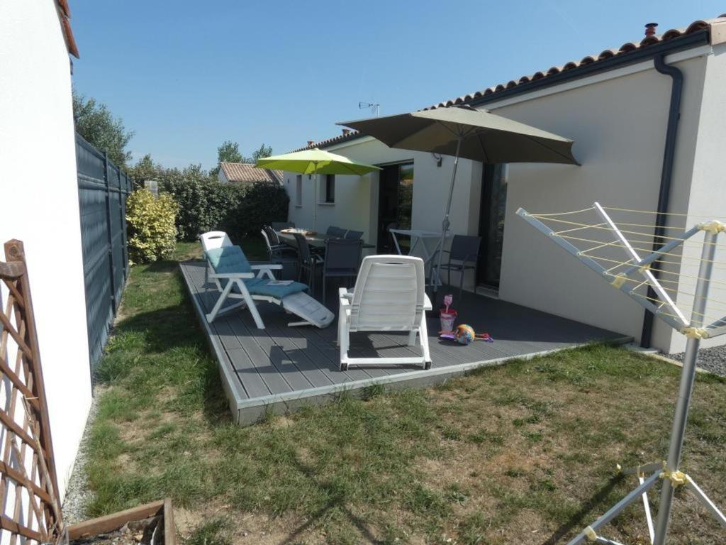 Fotografia z galérie ubytovania Maison 85m² à Notre-Dame-de-Monts, 7 pers, proche plage, 3 chambres, terrasse, activités nautiques - FR-1-540-150 v destinácii Notre-Dame-de-Monts