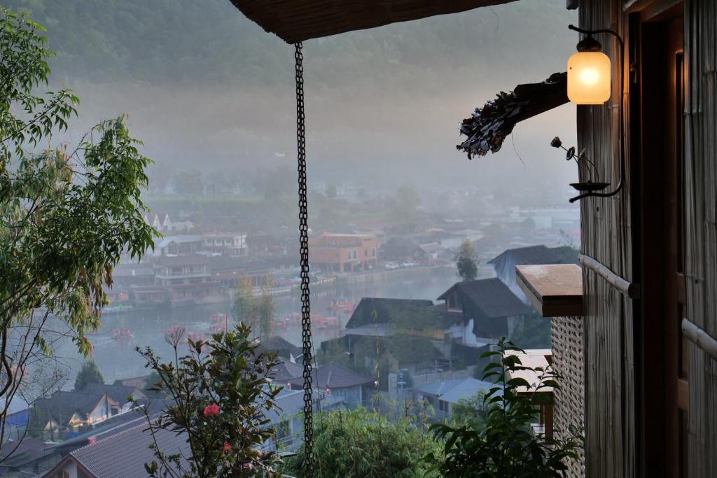 เห็ดเหลือง Hedreung banrakthai homestay and camping - 湖景双人间