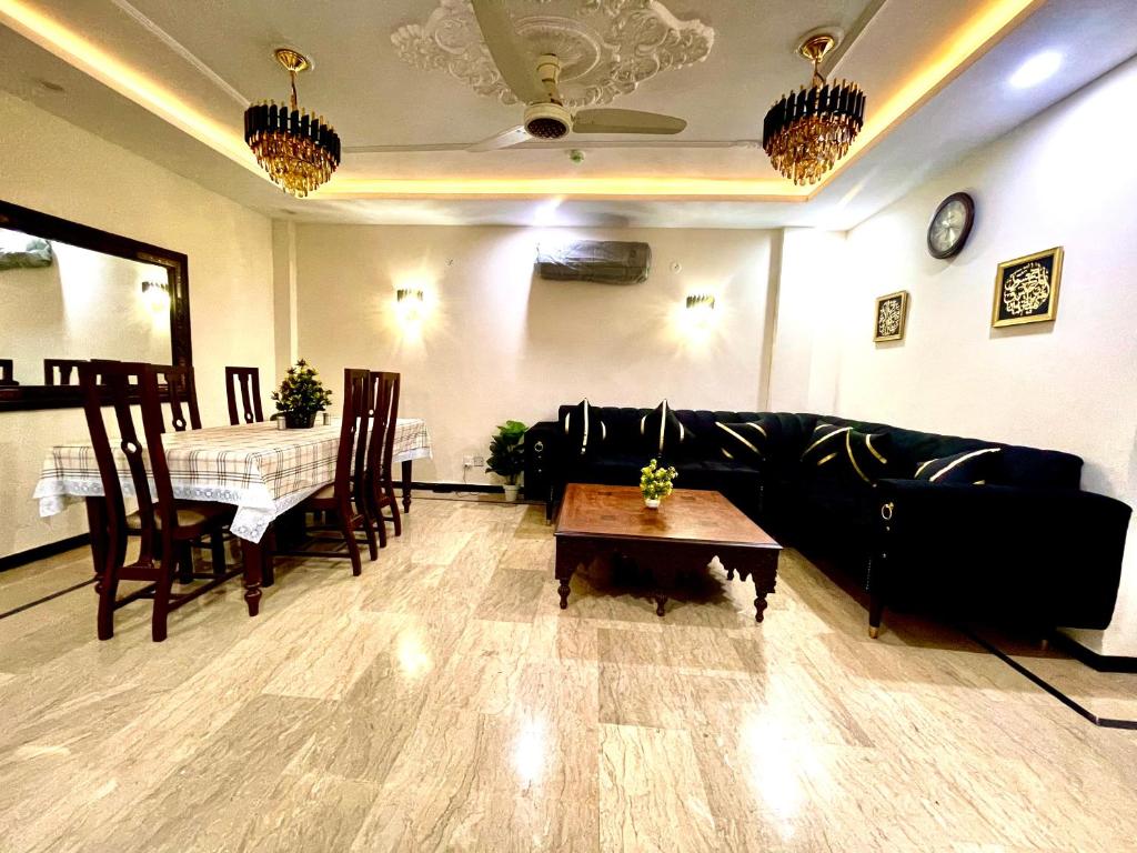 National Luxury Apartments DHA 3 BedRoom opposite Airport, Lahore