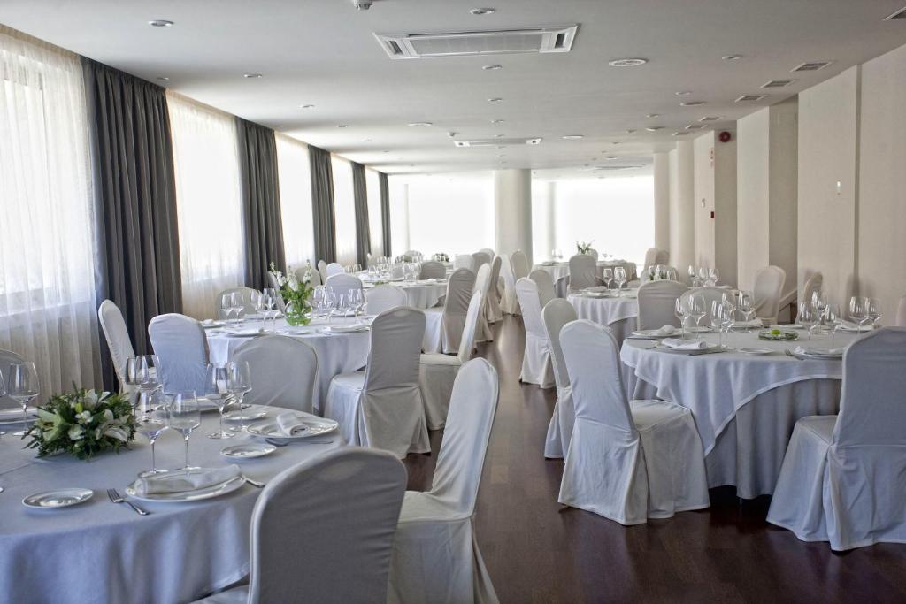 Gallery image of Hotel Almirante in Ferrol