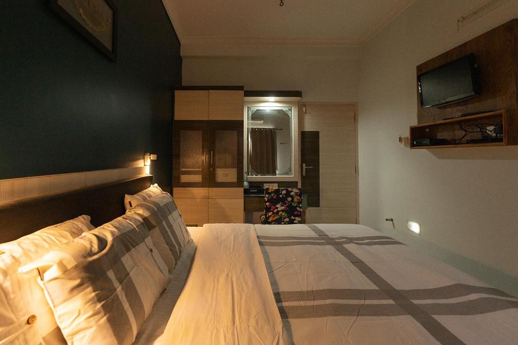 TV a/nebo společenská místnost v ubytování Hive Service Apartment