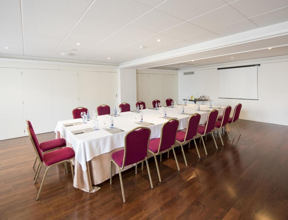 Konferenčné priestory v ubytovaní Hotel Almirante