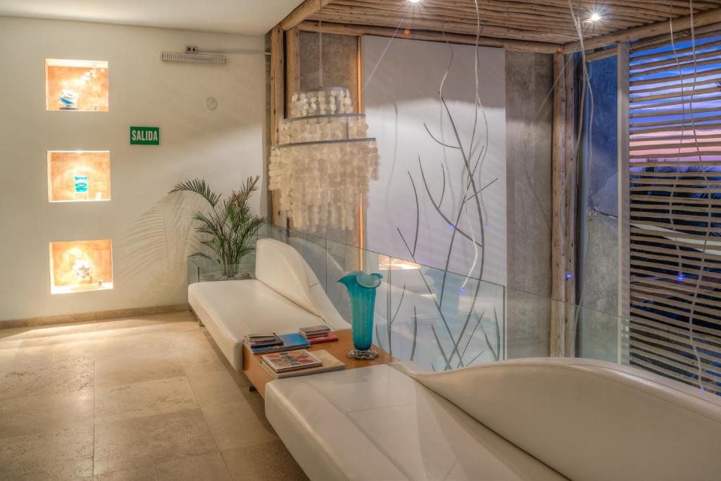 Koupelna v ubytování DCO Suites Lounge & Spa