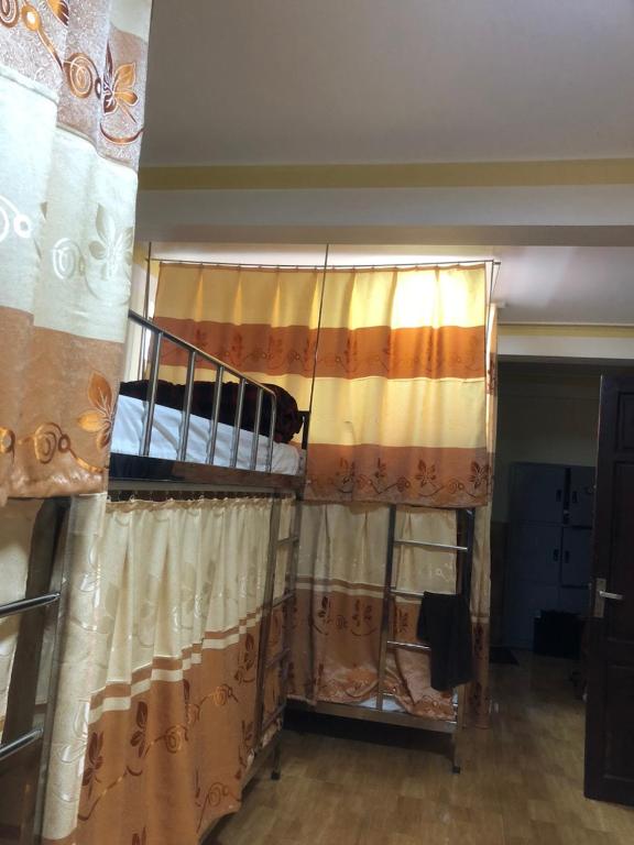 New Nhat Minh HomeStay & Tour - Letto A Castello In Dormitorio Misto