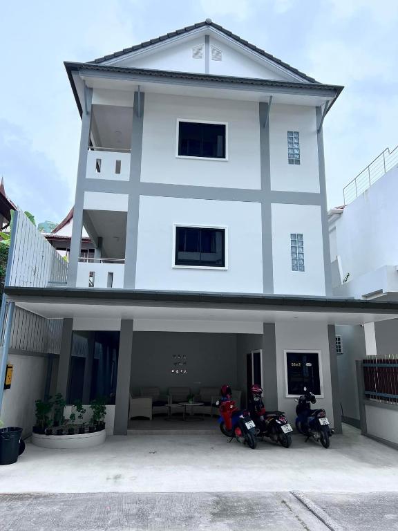 M&N Guesthouse Kata - Resim 31