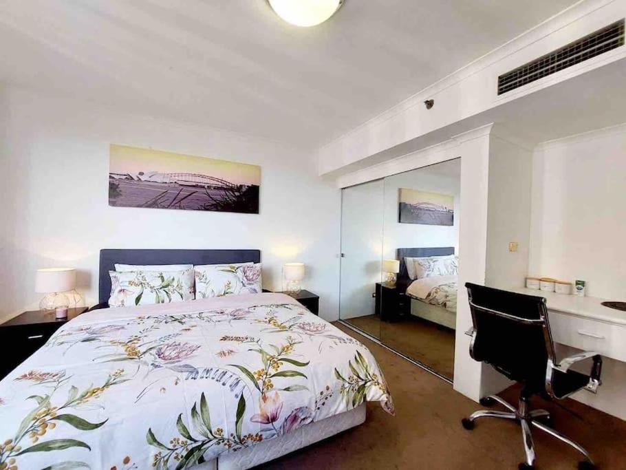 Tempat tidur dalam kamar di Super comfortable quiet room