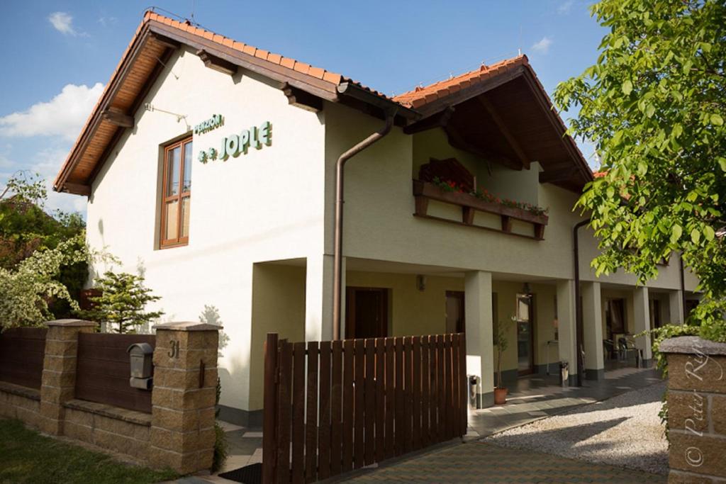 Budova, kde se penzion nachází