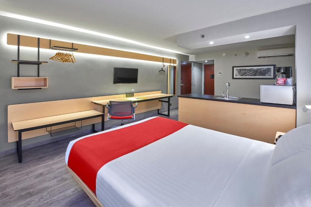City Express by Marriott San Luis Potosi Zona Industrial - Superior Queen Kamer Met Slaapbank
