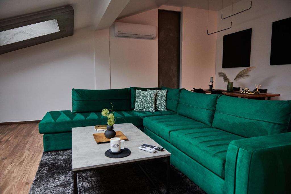 Posezení v ubytování The Skyline Suite