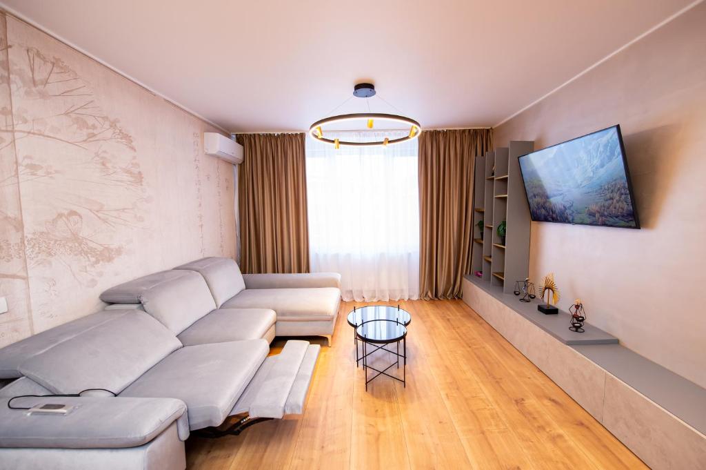 One by One - by Grand Accommodation - 