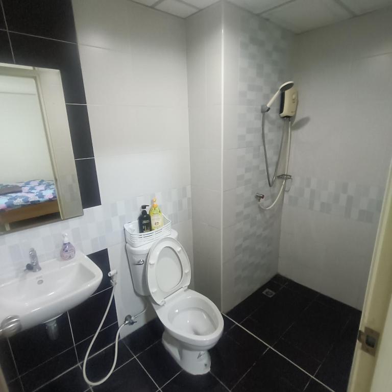 PA House Apartment - 17