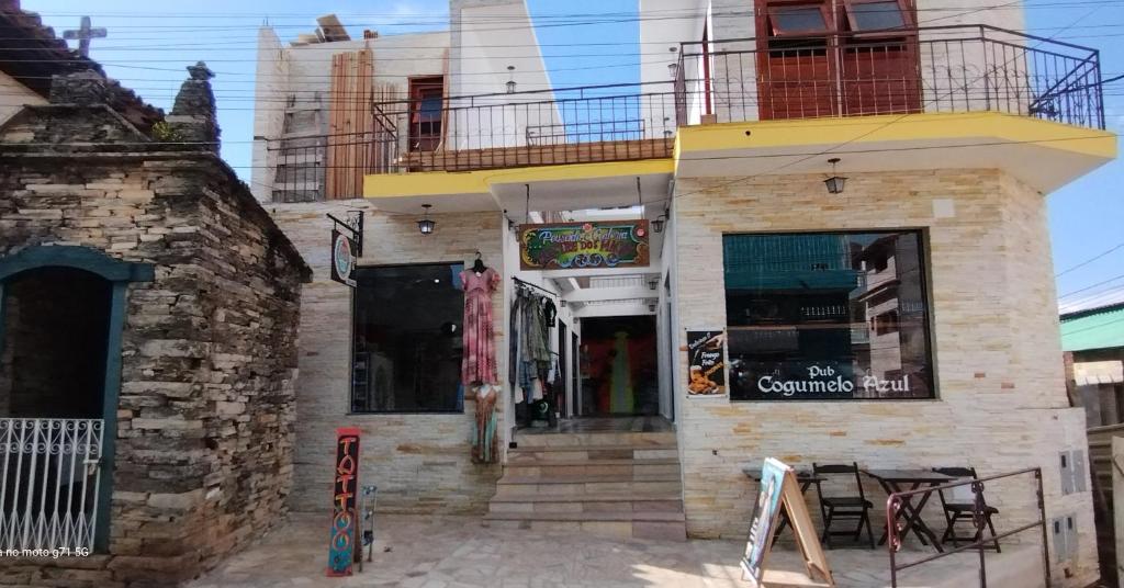 O edifício em que o apart-hotel se localiza