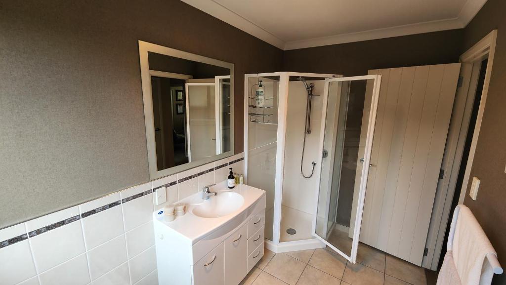 Huntington Honey - Resim 40