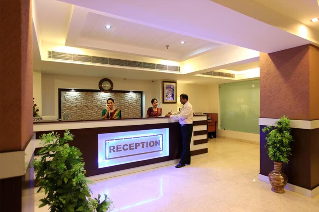 Lobbyn eller receptionsområdet på Hotel Impress Delhi Airport