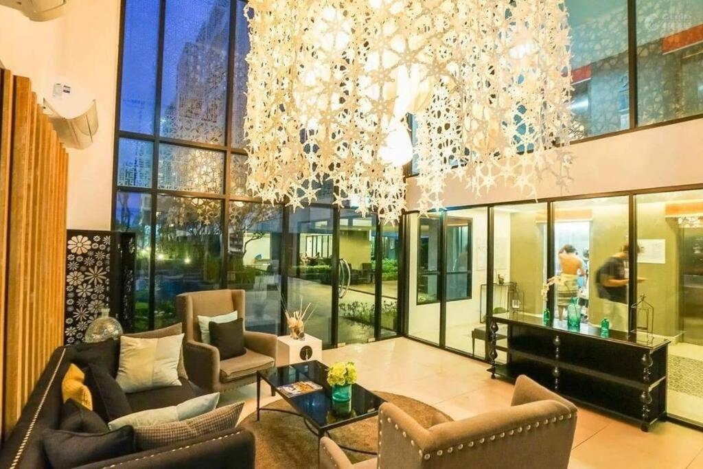 Posezení v ubytování 中央公寓 1bedroom Centrio 804 Condominium 211