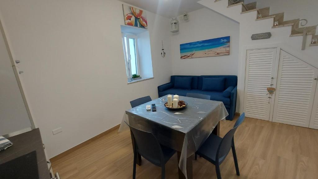 Posedenie v ubytovaní Marina House