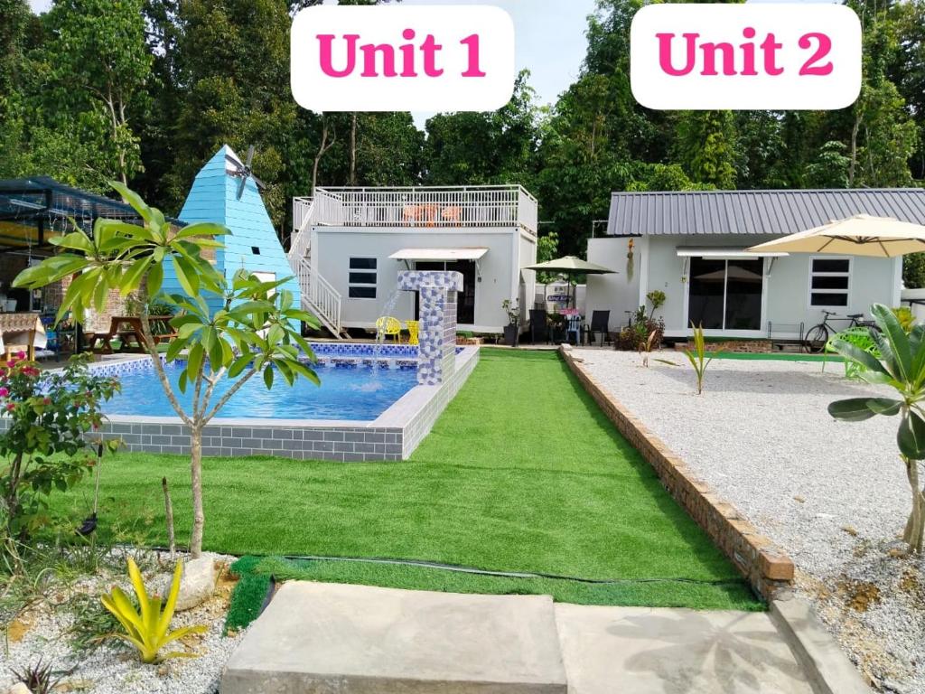 uma casa com uma piscina com uma unidade de sobreposição de texto em Casa LiLa Tiny Stay & Pool Kota Bharu,free wifi,free parking 
