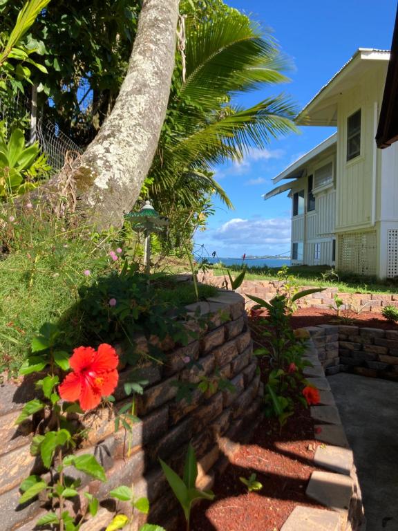 Giardino di Hilo Bay Oceanfront Bed and Breakfast
