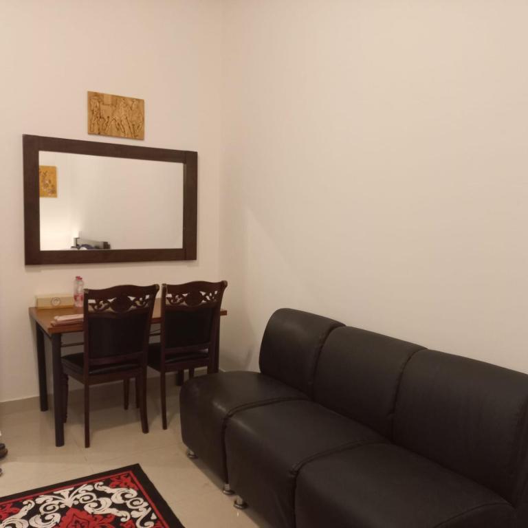 Posezení v ubytování Sea View Studio 1 Royal Breeze