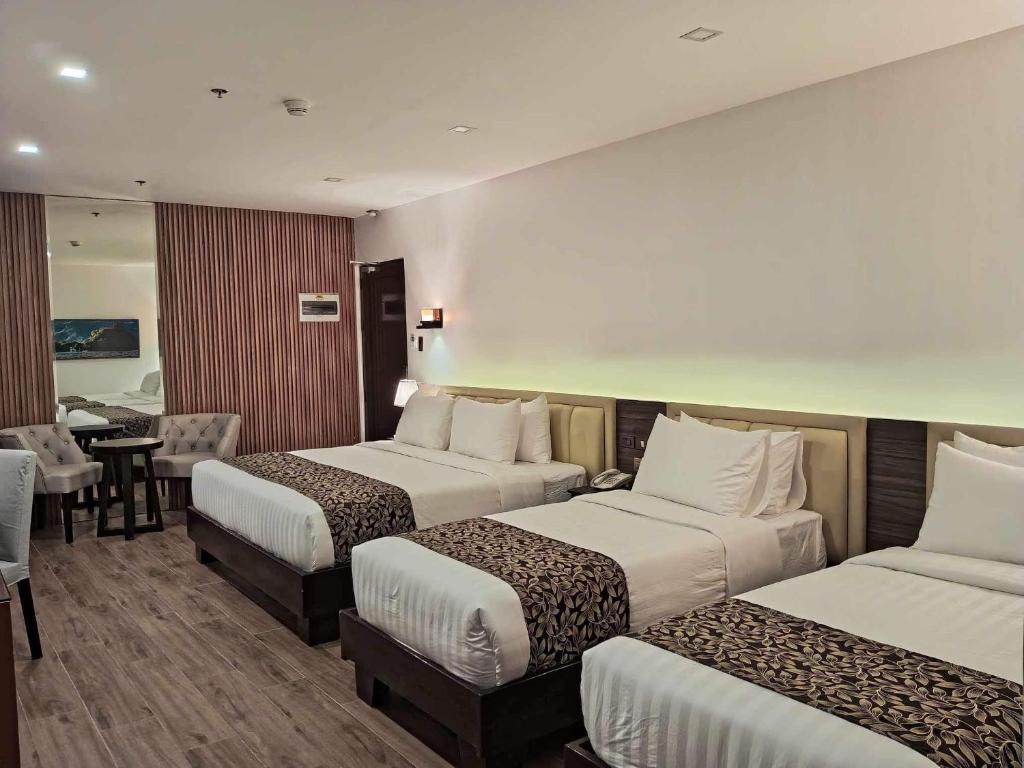 Posezení v ubytování Red Iron Hotel