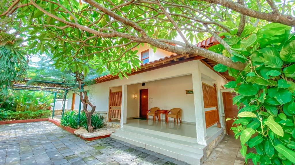 Lorin Solo Hotel - Bungalow Met Drie Slaapkamers