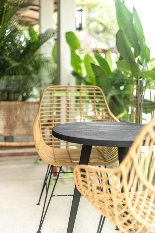 Sarang Apartments by EVDEkimi Ubud - Apartment With Garden View