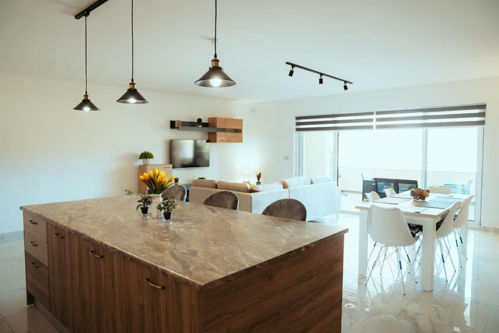 Fotografie z fotogalerie ubytování Luxurious Gozo Apartment, Qala v destinaci Qala