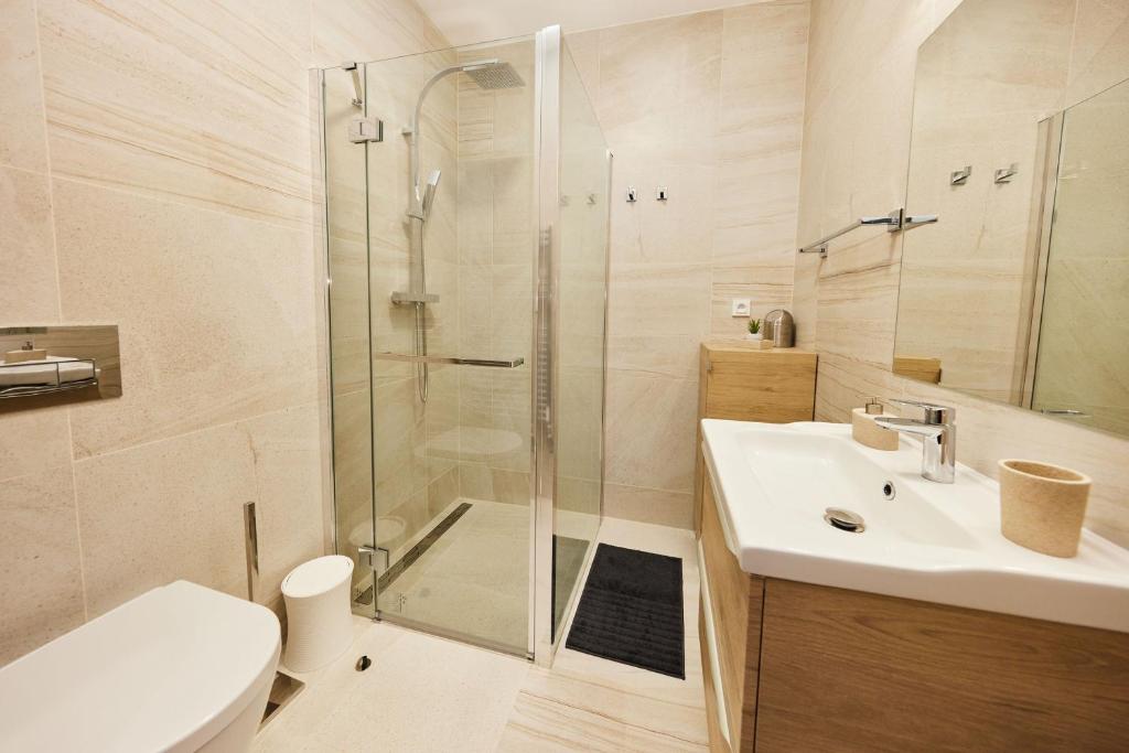 Ella Apartments - 18