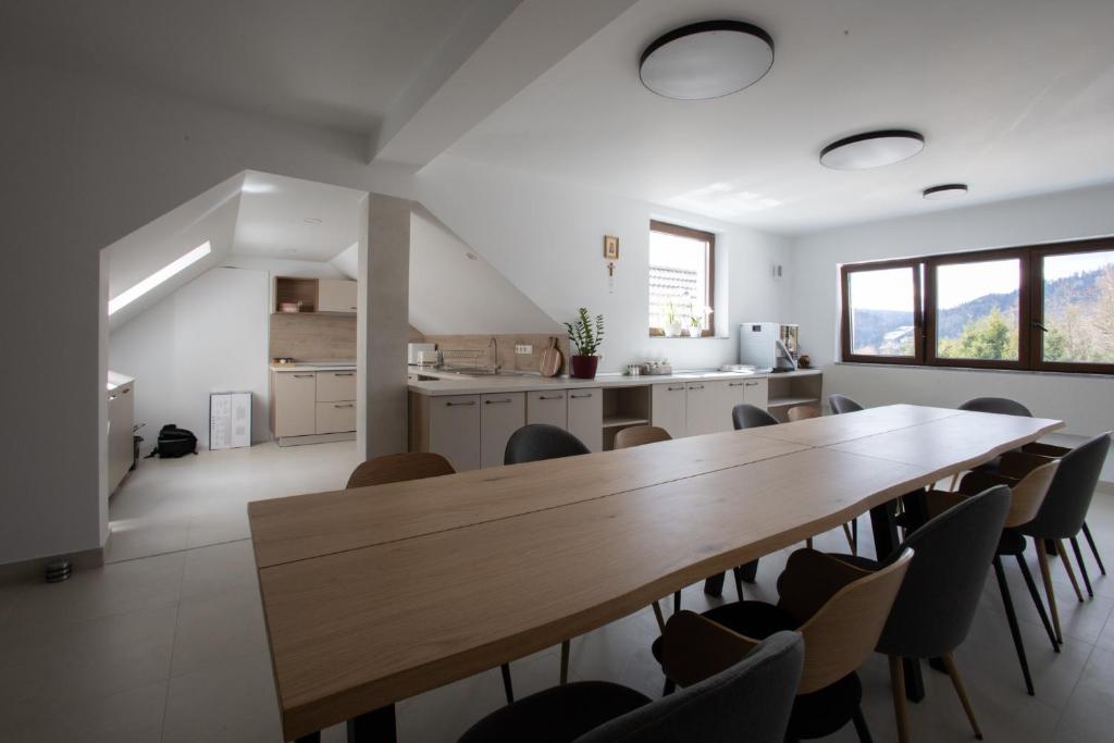 Kuchyň nebo kuchyňský kout v ubytování CASA ENCIAN