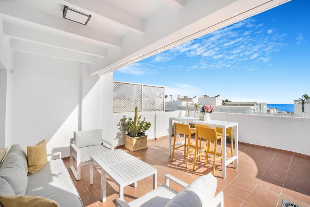 Marbella Real - 1 Bedroom Apartment by Finest Rentals