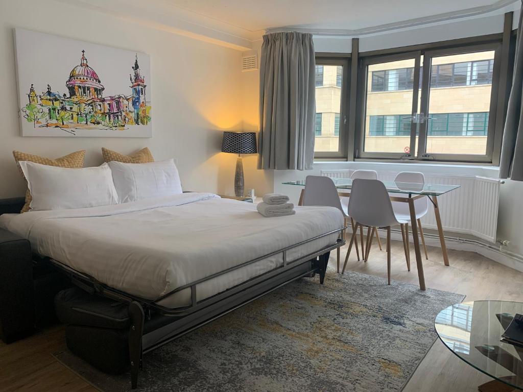 Marlyn Lodge – City of London - One-Bedroom Apartment