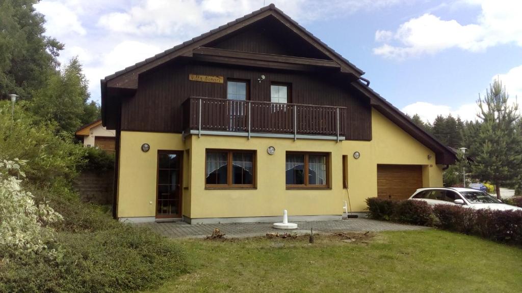 Budynek, w którym mieści się apartament