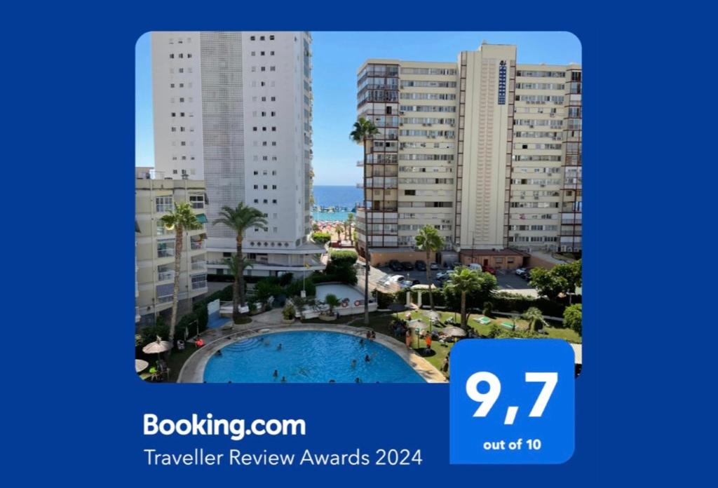 uma imagem de uma confirmação de reserva de um hotel em Apartamento a un minuto de la playa de Levante em Benidorm