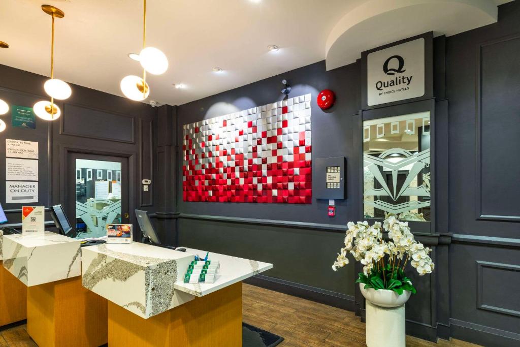 Quality Inn & Suites - Resim 11