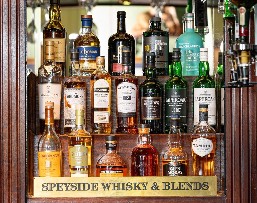 The Central Hotel - Resim 16