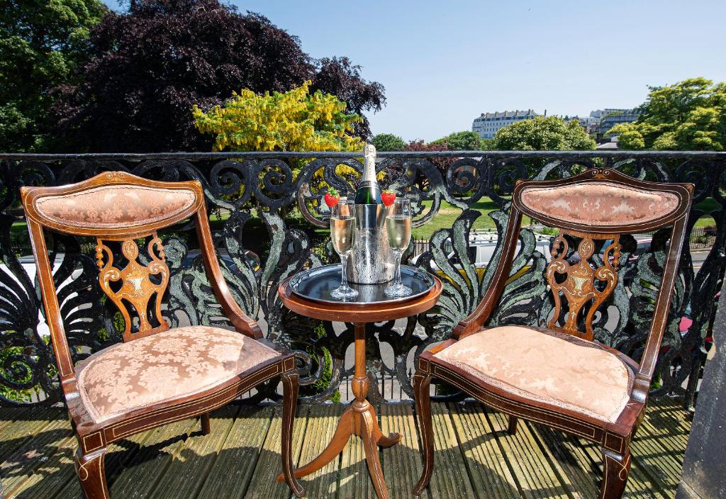 The Central Hotel - Resim 23