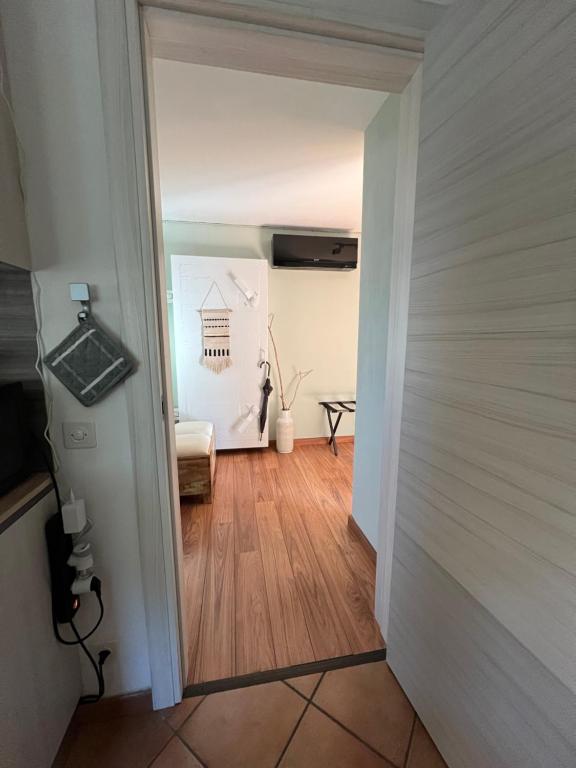 Kuchyň nebo kuchyňský kout v ubytování The Comfy Apartment